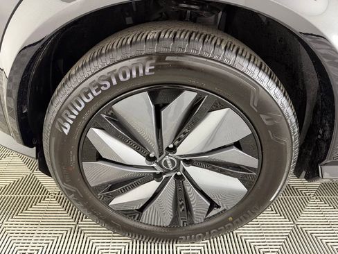 Used 2025 Nissan Ariya ENGAGE e-4ORCE image 12