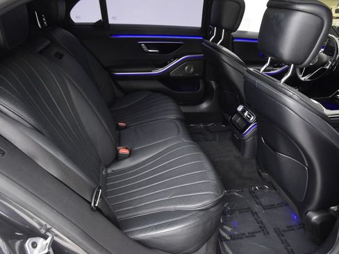 Certified 2022 Mercedes-Benz S 500 4MATIC image 18