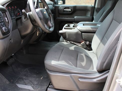 Used 2020 Chevrolet Silverado 1500 Custom w/ Custom Max Trailering Package image 13