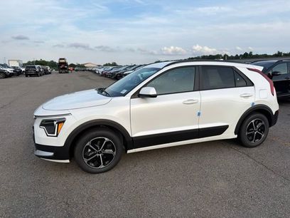 New 2026 Kia Niro LX