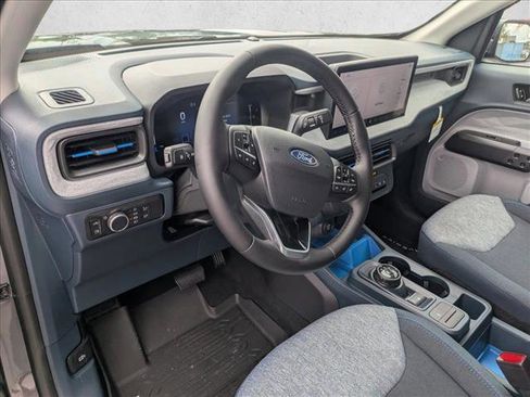 New 2025 Ford Maverick XLT w/ XLT Luxury Package image 10