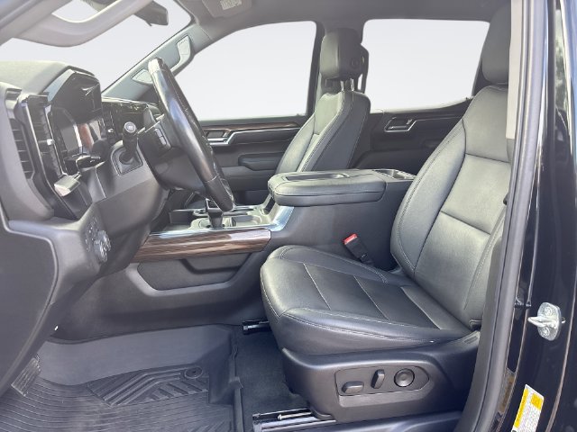 Used 2022 Chevrolet Silverado 1500 RST w/ RST All Star Premium Package AWD/4WD image 11