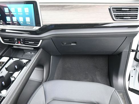 New 2026 Volkswagen Atlas SEL AWD/4WD image 44