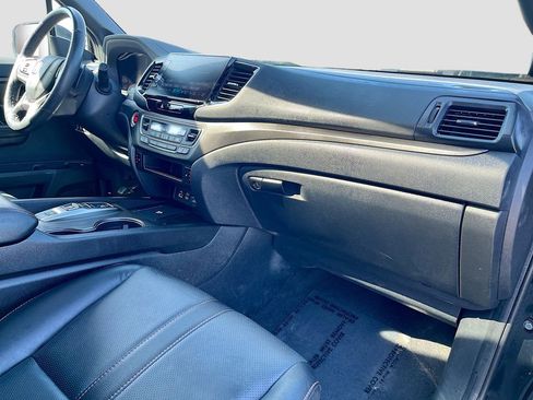 Used 2025 Honda Ridgeline TrailSport image 26
