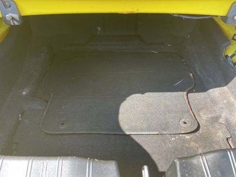 Used 2017 Chevrolet Camaro LT w/ RS Package image 10