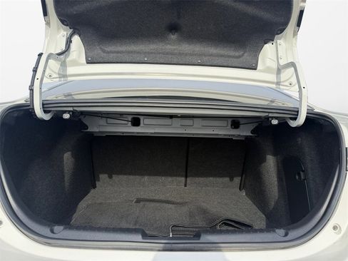 Used 2016 MAZDA MAZDA3 i Sport w/ Preferred Equipment Package image 18