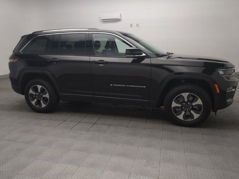 Used 2022 Jeep Grand Cherokee Limited 4xe w/ Luxury Tech Group II AWD/4WD image 11