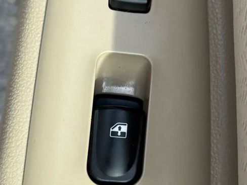 Used 2009 Kia Optima LX FWD image 33