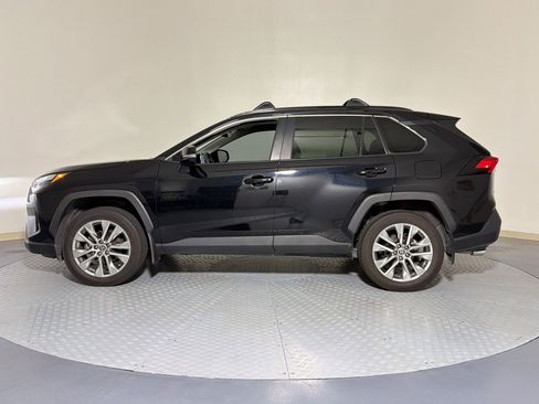 Used 2023 Toyota RAV4 XLE Premium FWD image 2