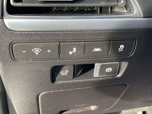 Used 2022 Hyundai Palisade Calligraphy image 19