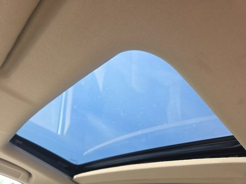 Used 2022 Honda CR-V EX-L image 2