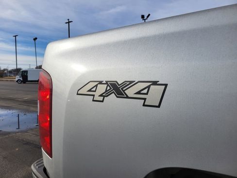 Used 2013 Chevrolet Silverado 1500 LS image 15