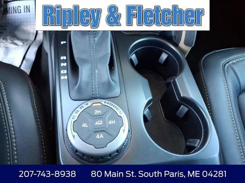 Used 2025 Ford Bronco Badlands image 20