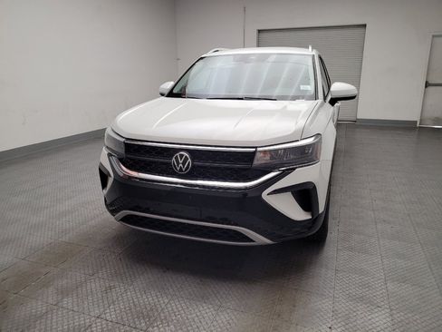 Used 2023 Volkswagen Taos SE image 15