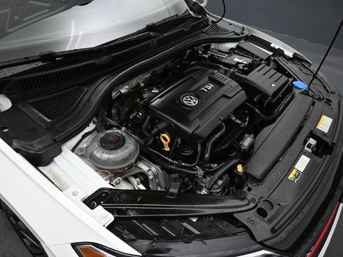 Used 2021 Volkswagen Jetta GLI Autobahn image 46