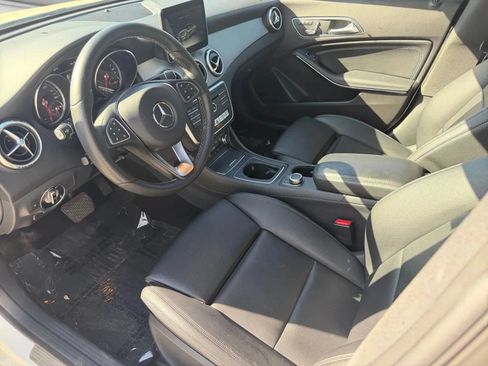 Used 2018 Mercedes-Benz CLA 250 image 12