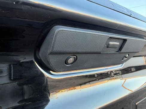 Used 2021 Chevrolet Silverado 1500 RST image 45