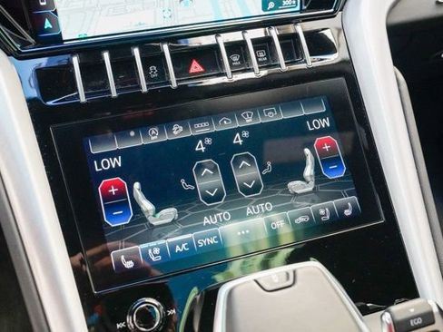 Used 2022 Lamborghini Urus image 61