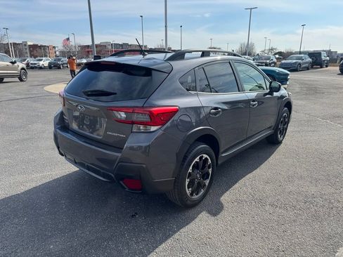 Used 2023 Subaru Crosstrek 2.0i image 4