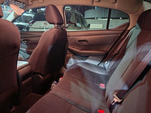 Used 2025 Nissan Sentra S FWD image 9
