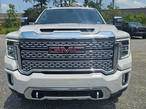 Used 2021 GMC Sierra 3500 Denali w/ Denali Ultimate Package AWD/4WD image 2