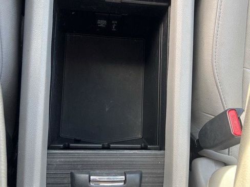 Used 2016 Honda Pilot EX-L image 2