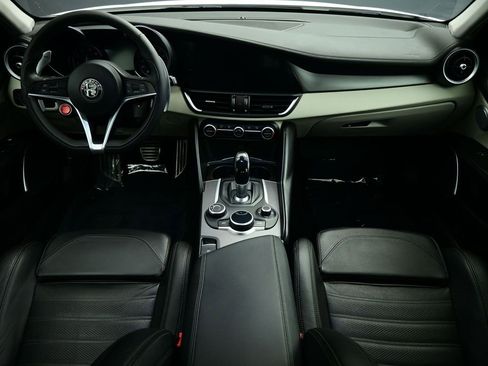 Used 2018 Alfa Romeo Giulia Ti Sport w/ Quick Order Package 22S Sport image 4