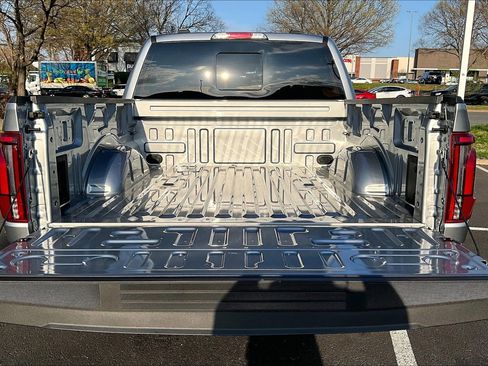 Used 2025 Ford F150 Lariat image 32