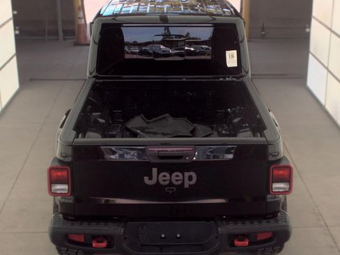 Used 2021 Jeep Gladiator Rubicon AWD/4WD image 10