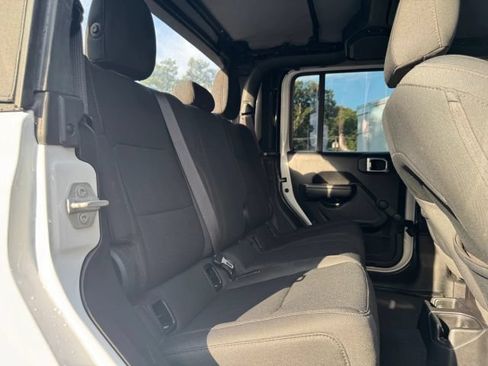 Used 2020 Jeep Gladiator Sport AWD/4WD image 20