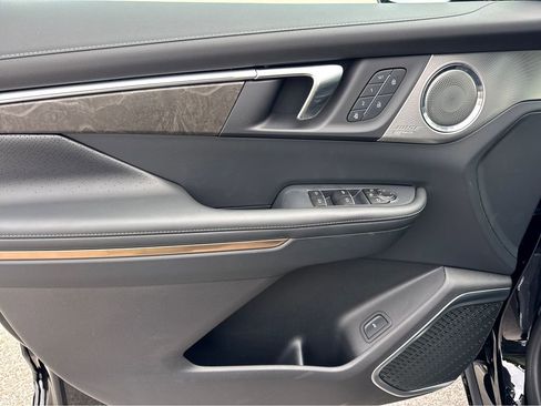 New 2026 Buick Enclave Avenir w/ Super Cruise Package AWD/4WD image 10