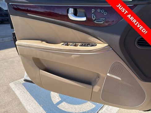 Used 2013 Hyundai Equus Signature image 13