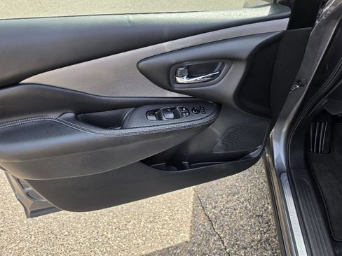 Used 2021 Nissan Murano SV AWD/4WD image 15