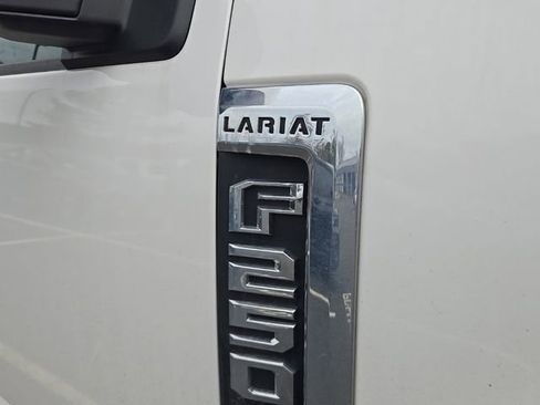 Used 2019 Ford F250 Lariat w/ Lariat Ultimate Package AWD/4WD image 4