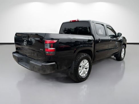 Used 2022 Nissan Frontier SV w/ Technology Package image 3