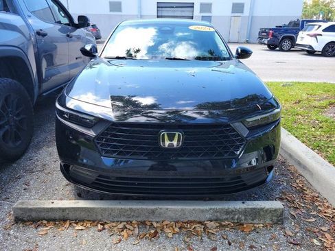 Used 2024 Honda Accord EX-L image 2