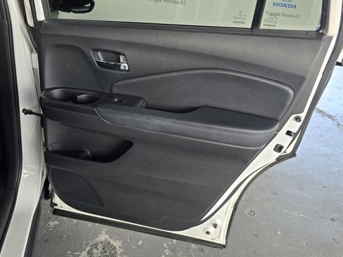 Used 2022 Honda Pilot Sport image 33