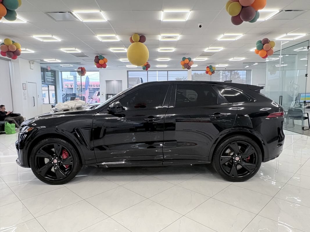Used 2022 Jaguar F-PACE SVR AWD/4WD image 4