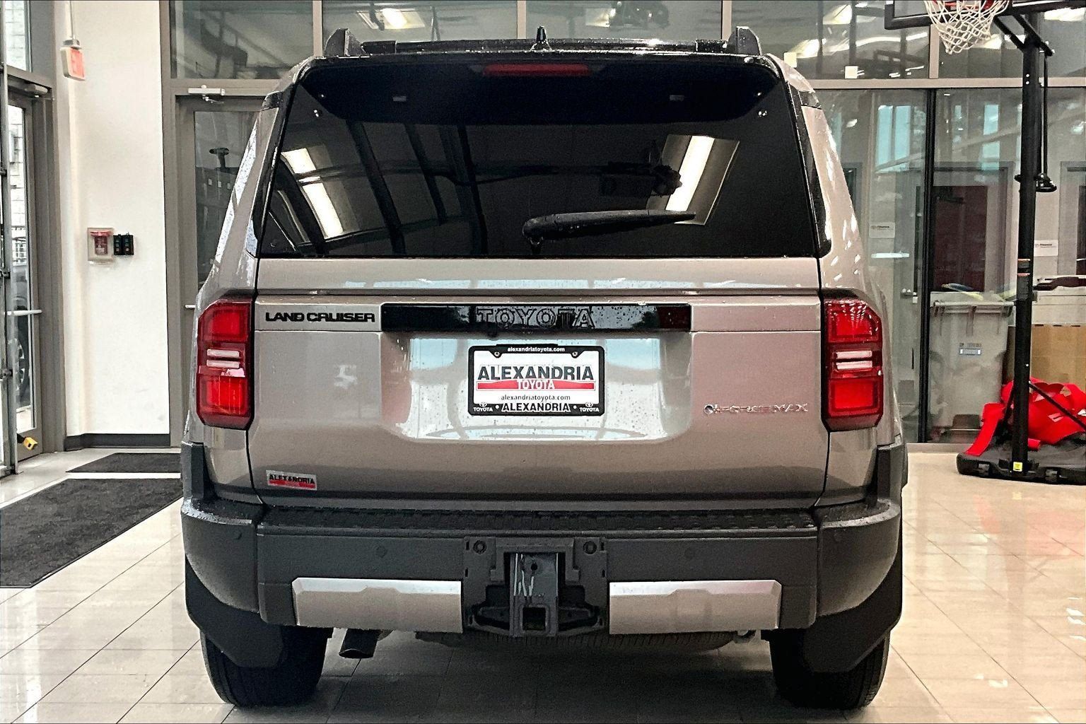 Used 2025 Toyota Land Cruiser w/ Premium Package AWD/4WD image 4