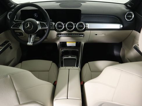 New 2026 Mercedes-Benz GLB 250 image 14