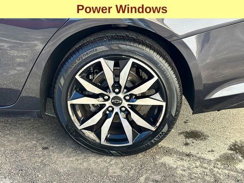 Used 2022 Chevrolet Malibu RS image 9