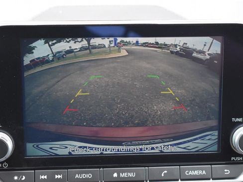 Used 2025 Nissan Altima 2.5 SV image 5