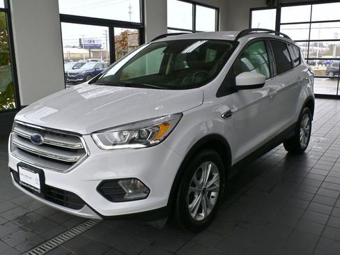 Used 2018 Ford Escape SEL w/ Ford Safe & Smart Package image 5