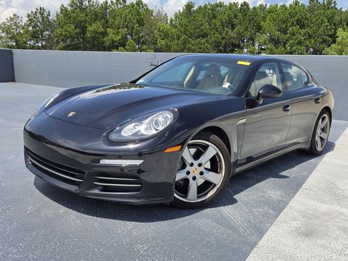 Used 2016 Porsche Panamera 4 AWD/4WD image 1