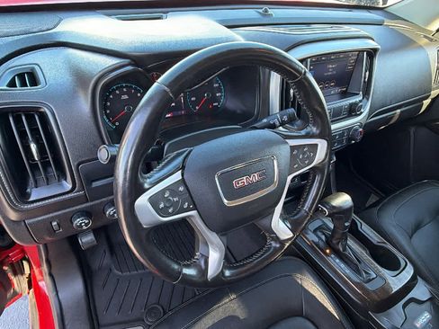 Used 2020 GMC Canyon SLT w/ Driver Alert Package image 10