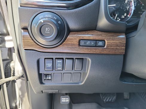 Used 2023 Nissan Titan Platinum Reserve w/ Moonroof Package image 18