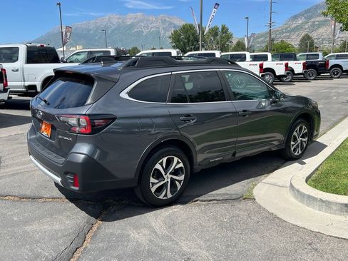 Used 2022 Subaru Outback Limited AWD/4WD image 8