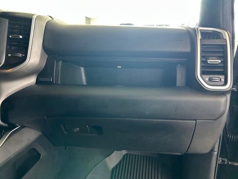 Used 2019 RAM 1500 Big Horn RWD image 24