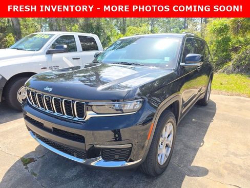 Certified 2022 Jeep Grand Cherokee L Limited w/ Luxury Tech Group II image 1