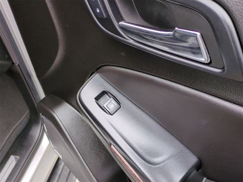 Certified 2020 GMC Yukon XL SLT image 29